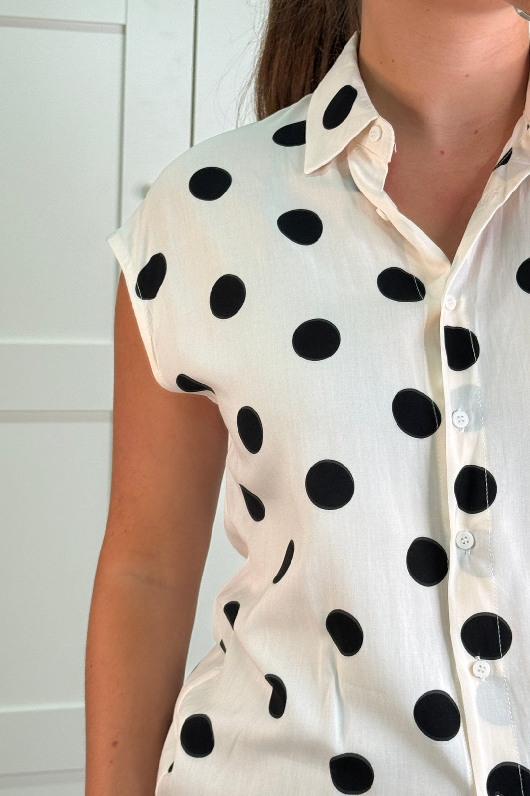 A-bee - Cleo Polka Dot Blouse - Beige Bluser