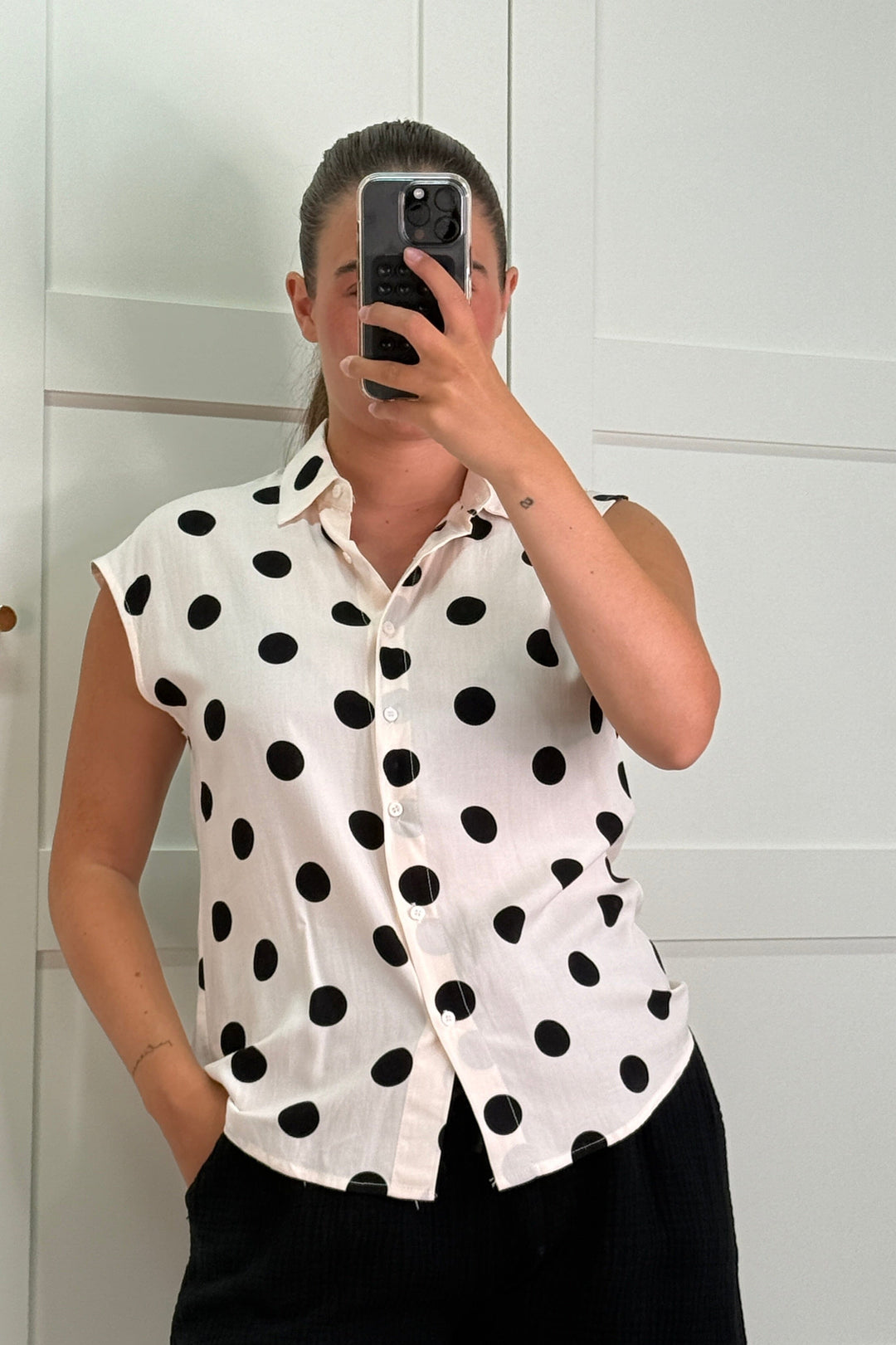 A-bee - Cleo Polka Dot Blouse - Beige Bluser