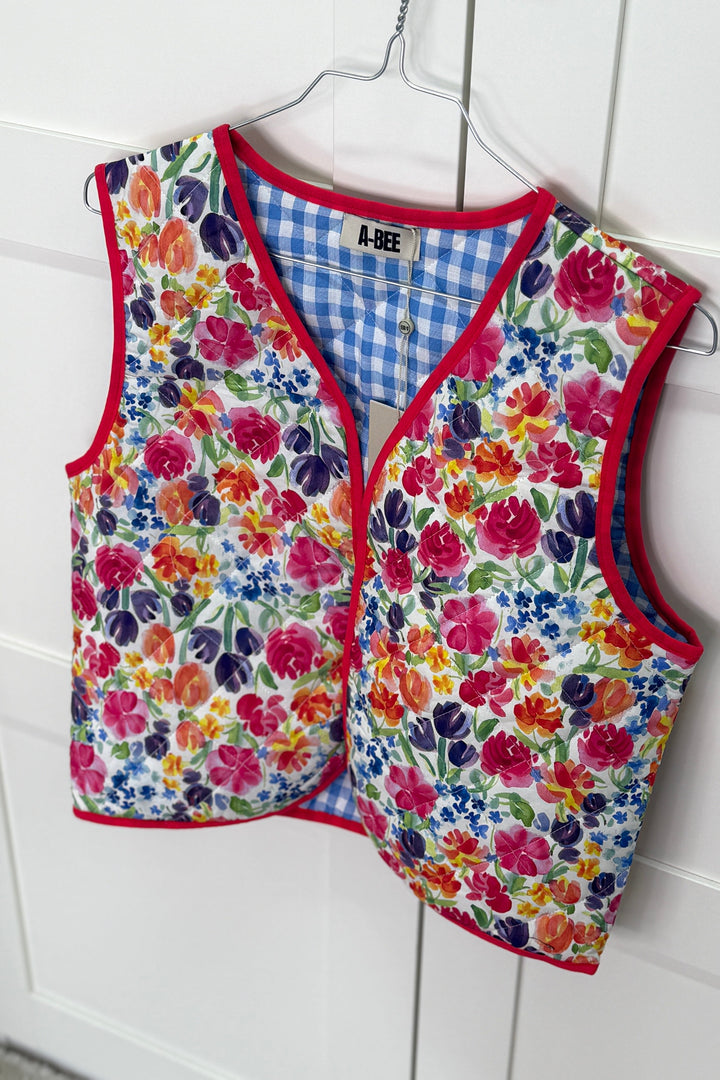 A-bee - Talia Vest - Fuchsia Veste