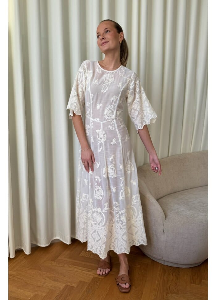 BYIC - Ellinoric Lace Long Dress - vw Vintage White Kjoler