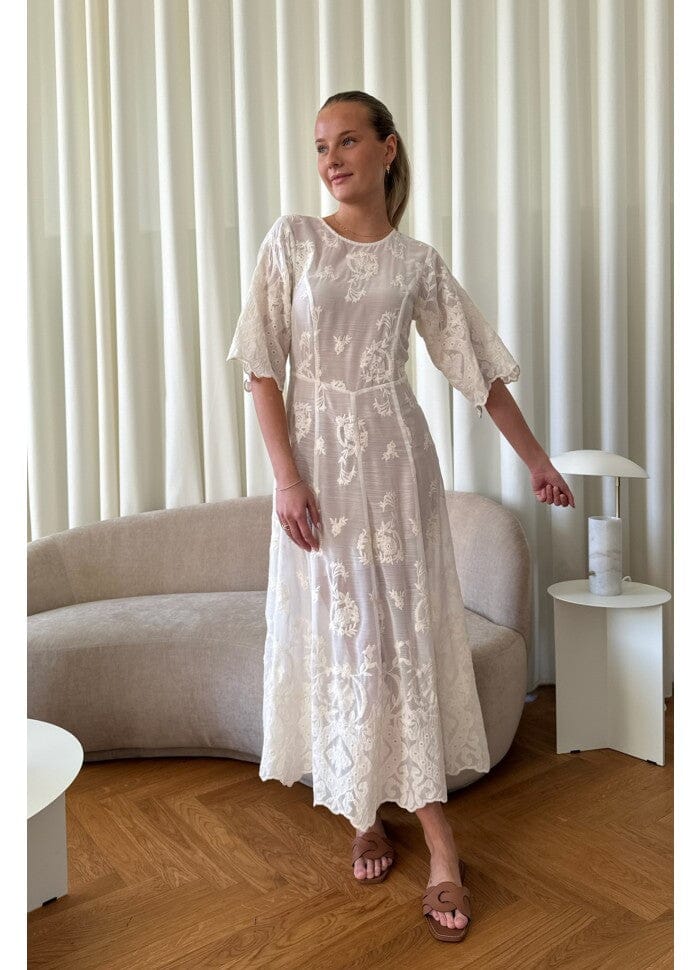 BYIC - Ellinoric Lace Long Dress - vw Vintage White Kjoler