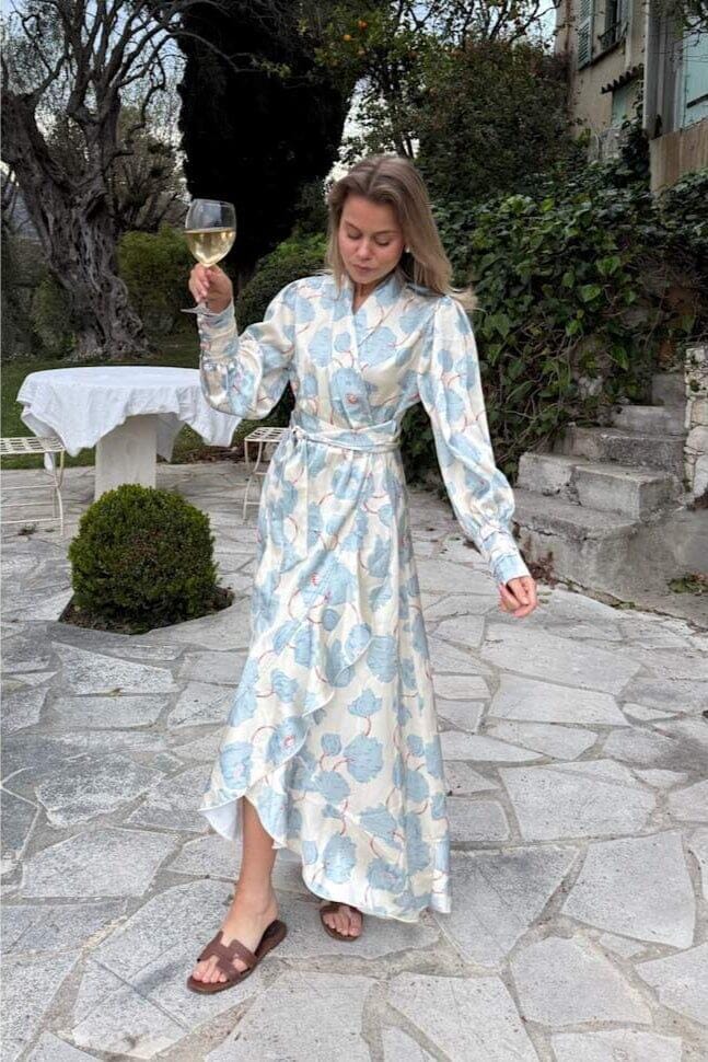 BYIC - Signeic Long Wrap Dress A23600 - Blue Peony Bloom Kjoler