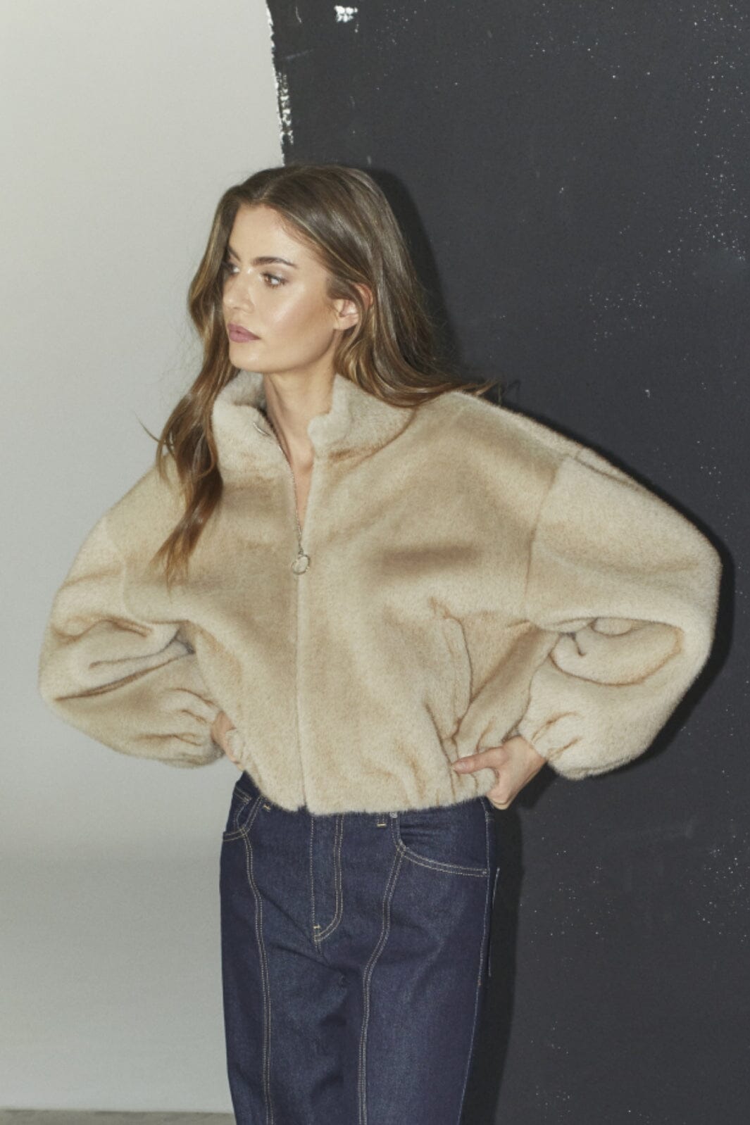 Co´Couture - Feracc Faux Fur Jacket 30361 - 100 - Creme Jakker