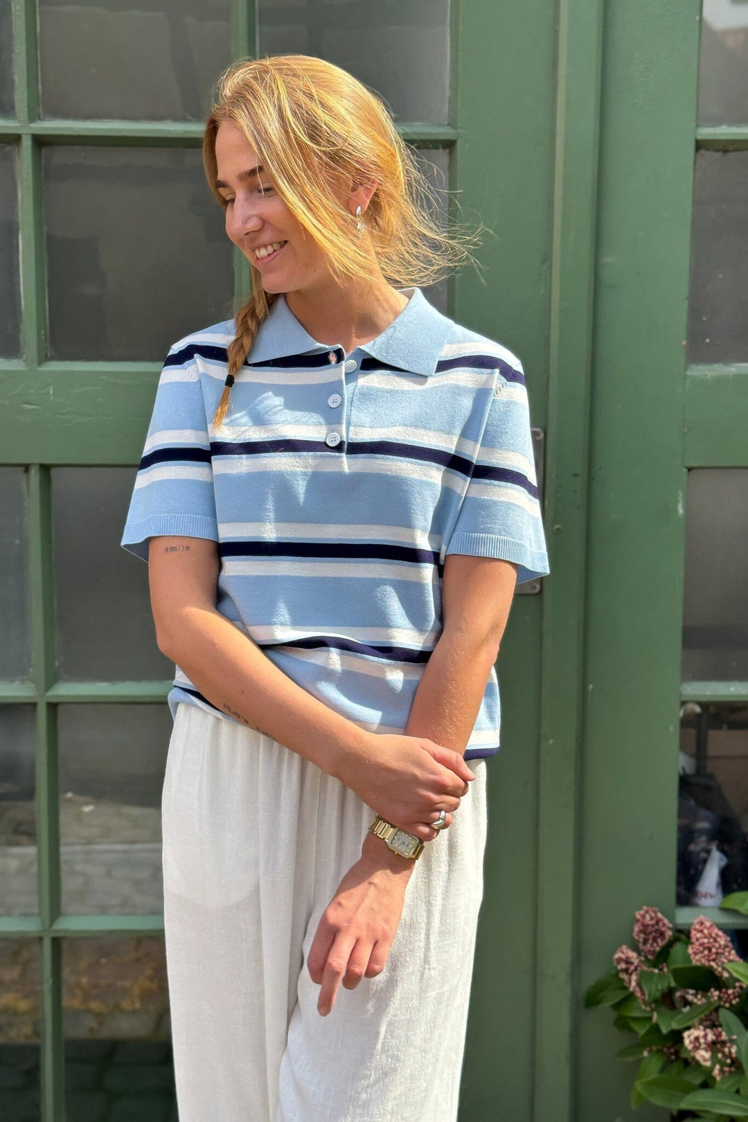 Forudbestilling - A-VIEW - Polo Stripe Knit Blouse AV5060 - 100 - Light Blue/White Stripe Bluser