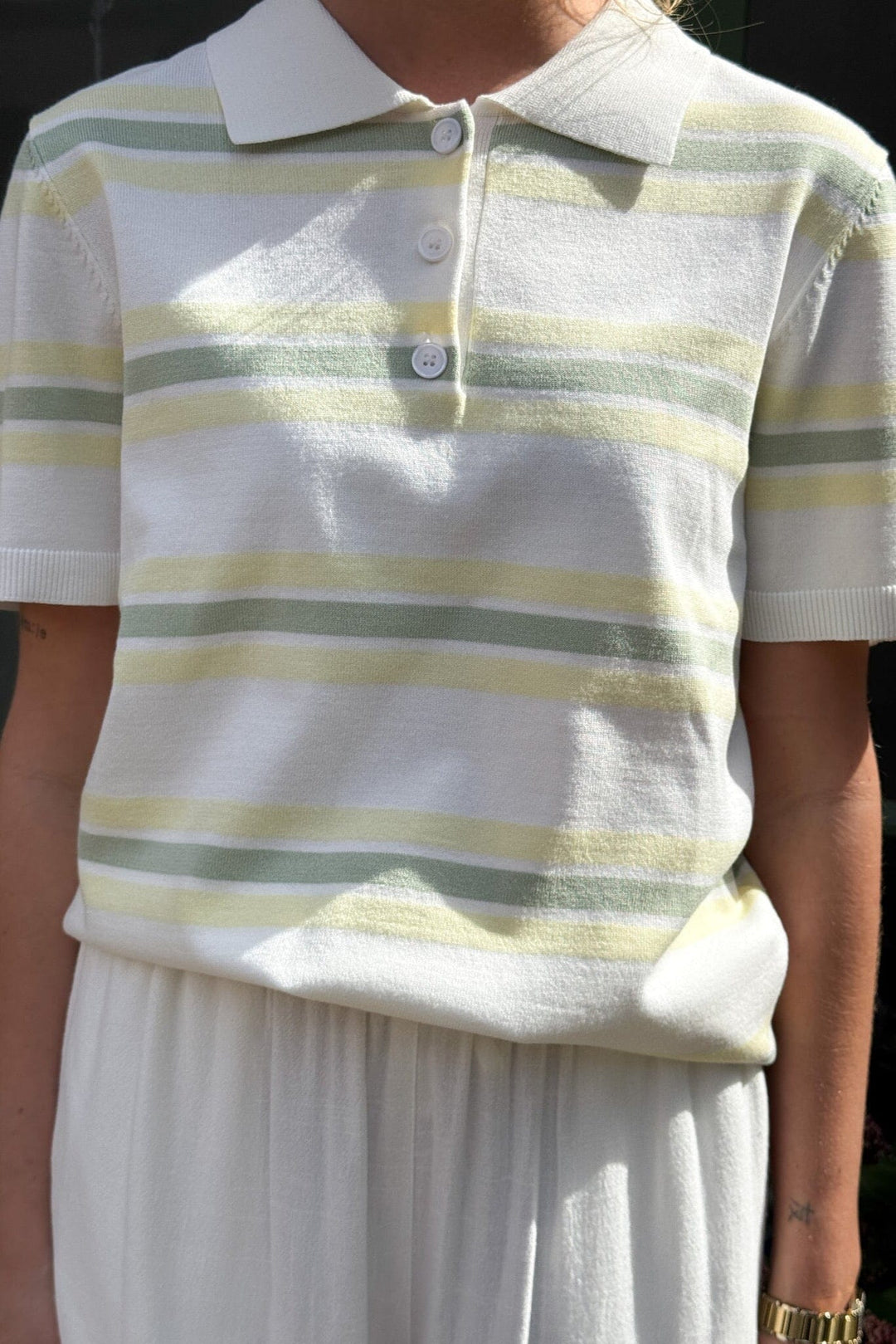 Forudbestilling - A-VIEW - Polo Stripe Knit Blouse AV5060 - 200 - White/Yellow Bluser