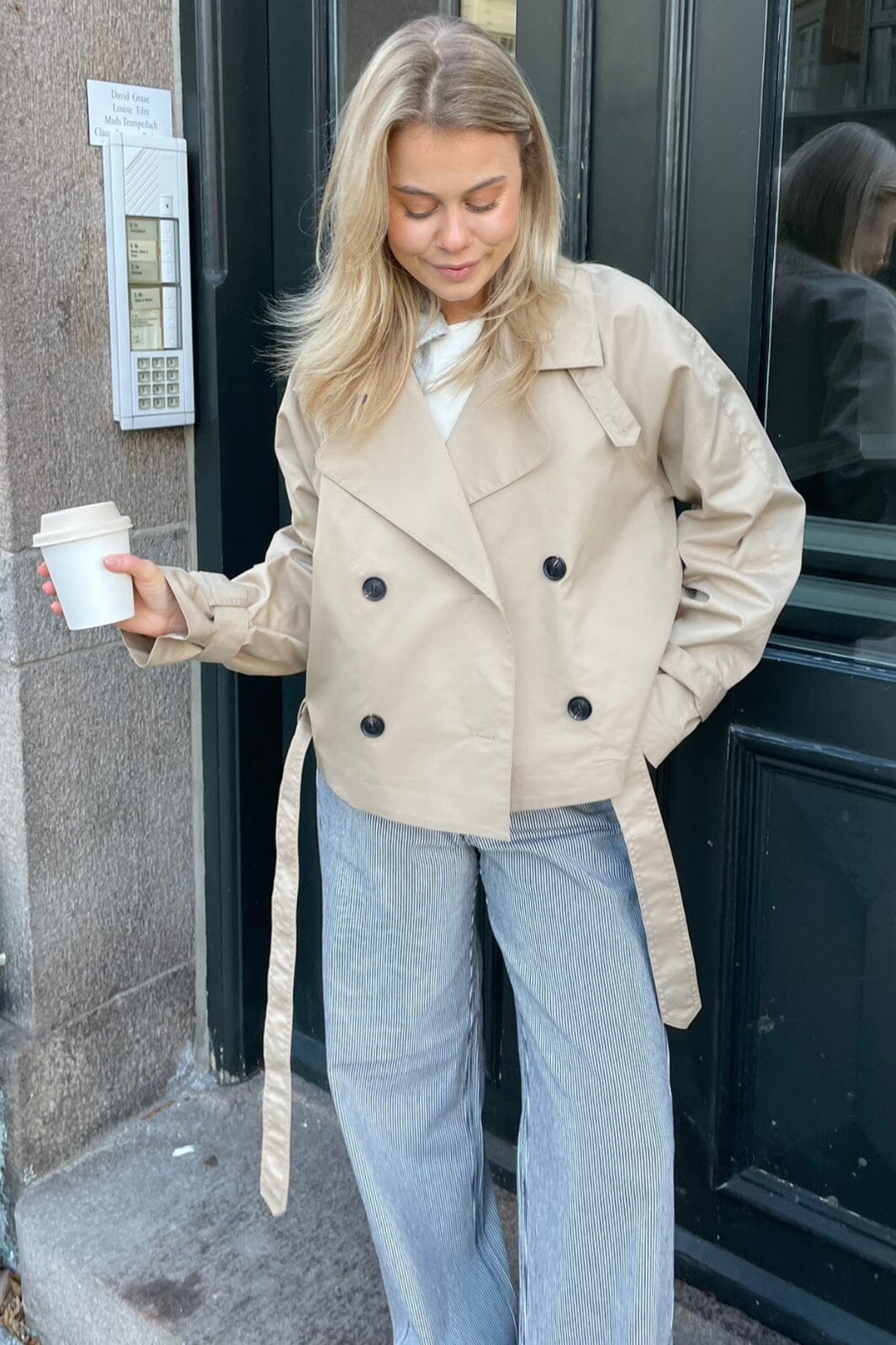 Forudbestilling - BYIC - Almaic Trenchcoat - lbeige Light Beige Jakker