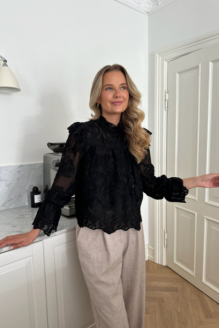 Forudbestilling - BYIC - Ellinoric Lace Shirt - vb Vintage Black Bluser
