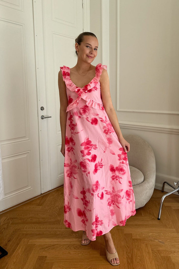 Forudbestilling - BYIC - Melbaic Dress - apfp Abstract Pink Flower Print Kjoler
