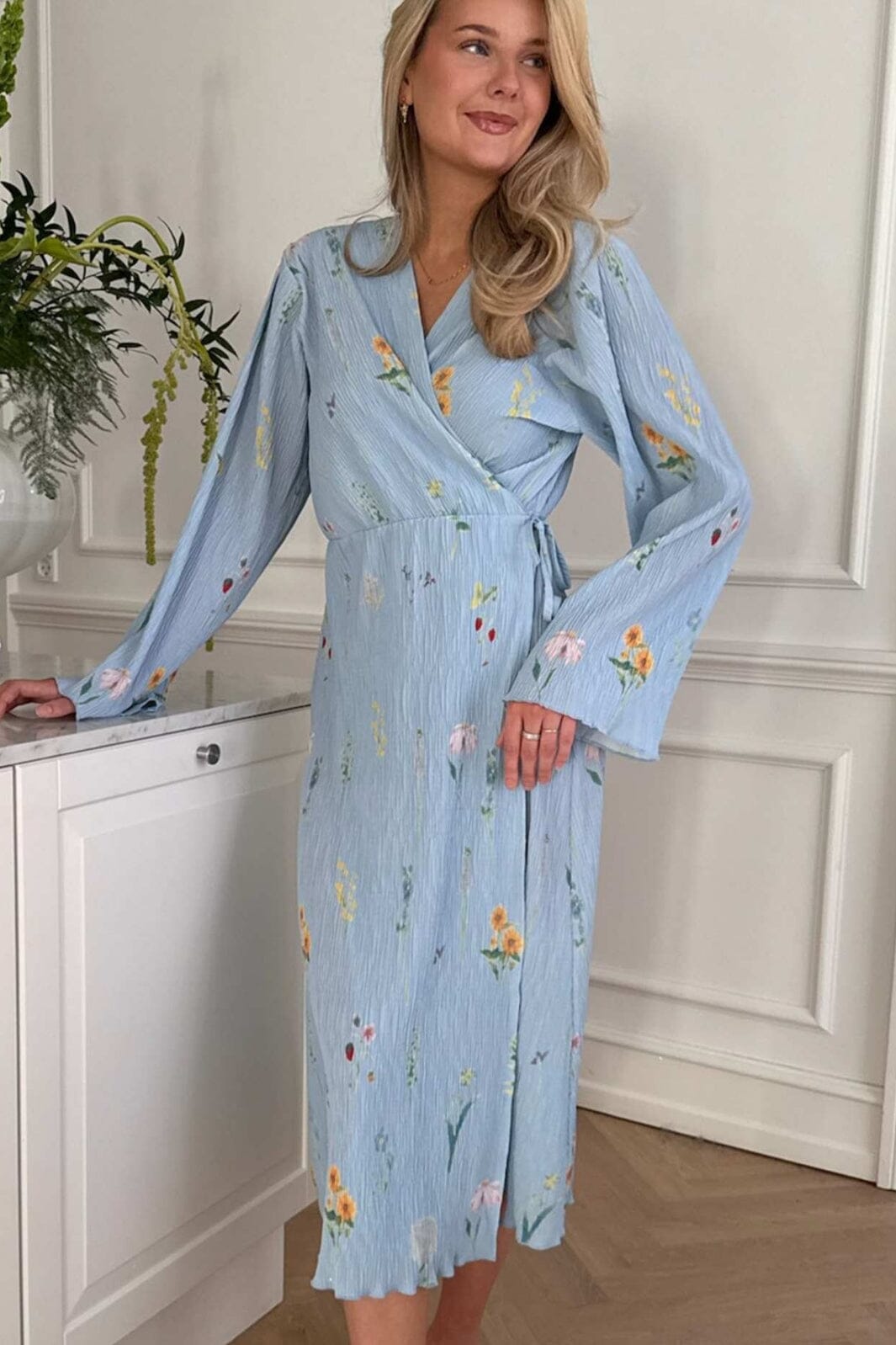 BYIC - Ofeliaic Long Wrap Dress A23640 - Blue Flower Print