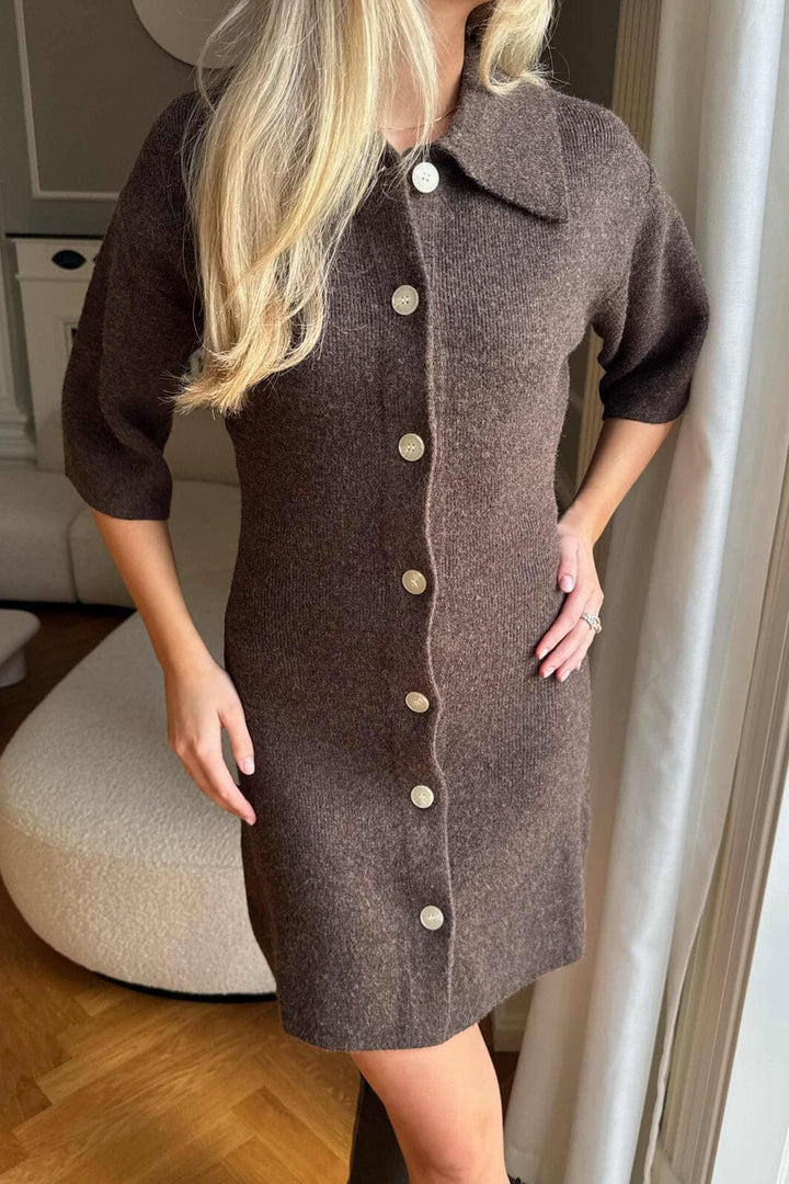 Forudbestilling - BYIC - Oliviaic Knit Dress H105-1 - Dbrown Dark Brown Kjoler