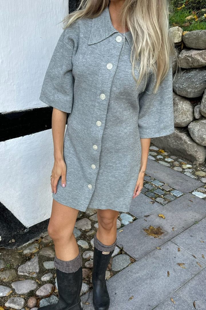 Forudbestilling - BYIC - Oliviaic Knit Dress H105-1 - Grey Grey Kjoler