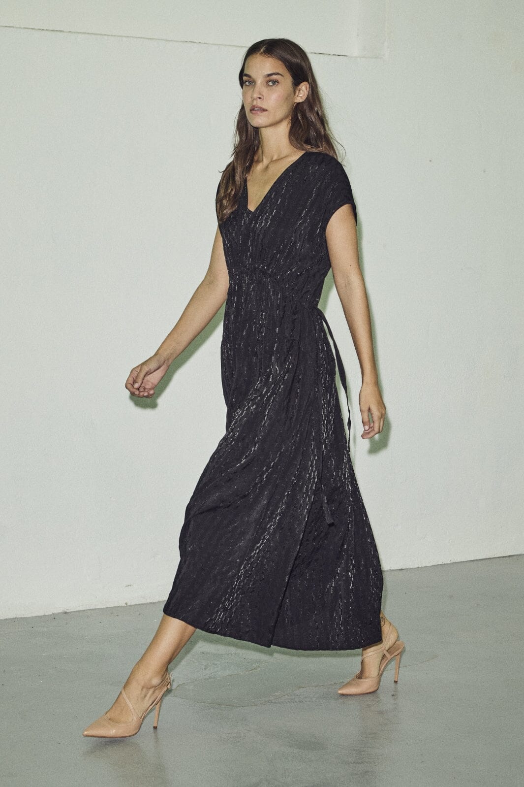 Forudbestilling - Haute L'Amitié - Diva Square Dress HL10141 - Black Kjoler