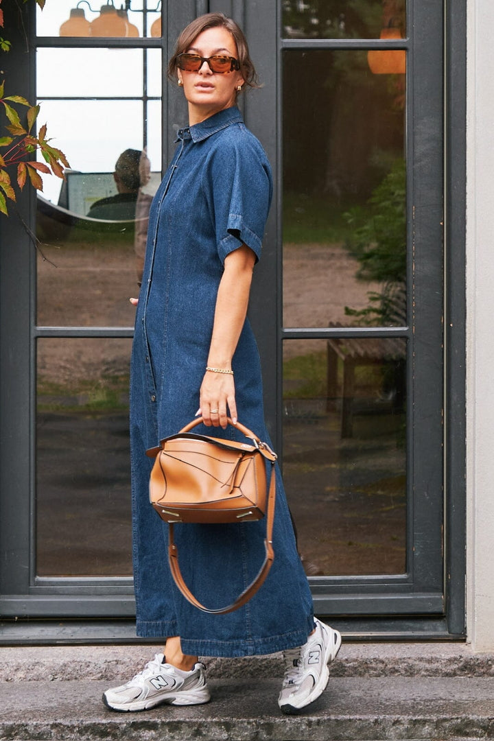 Forudbestilling - Neo Noir - Balli Denim Dress - Dark Blue Kjoler