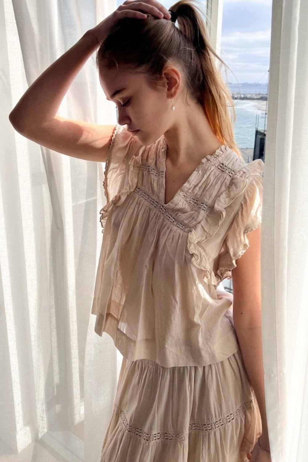 Forudbestilling - Neo Noir - Jayla S Voile Top - Sand Toppe