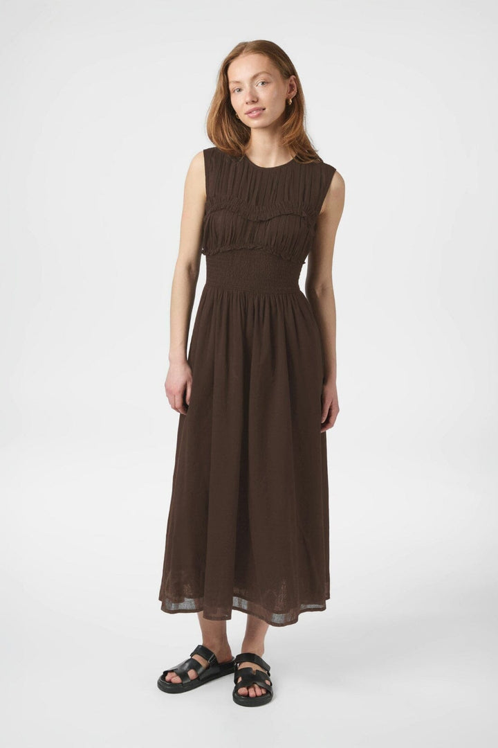 Forudbestilling - Neo Noir - Myrna S Voile Dress 166127 - 676 - Dark Brown