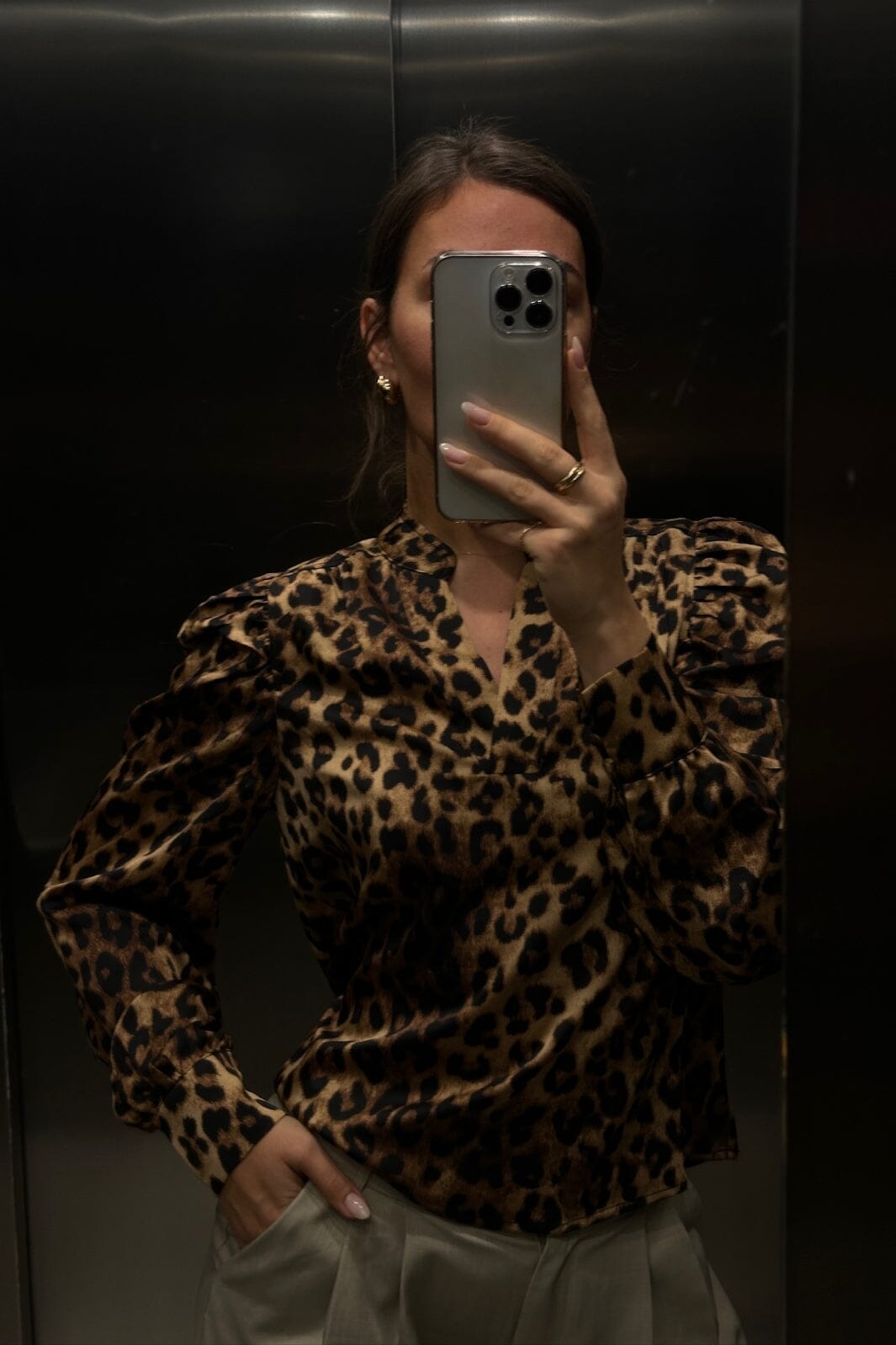 Forudbestilling - Neo Noir - Rosslyn Leo Blouse - Leopard Skjorter