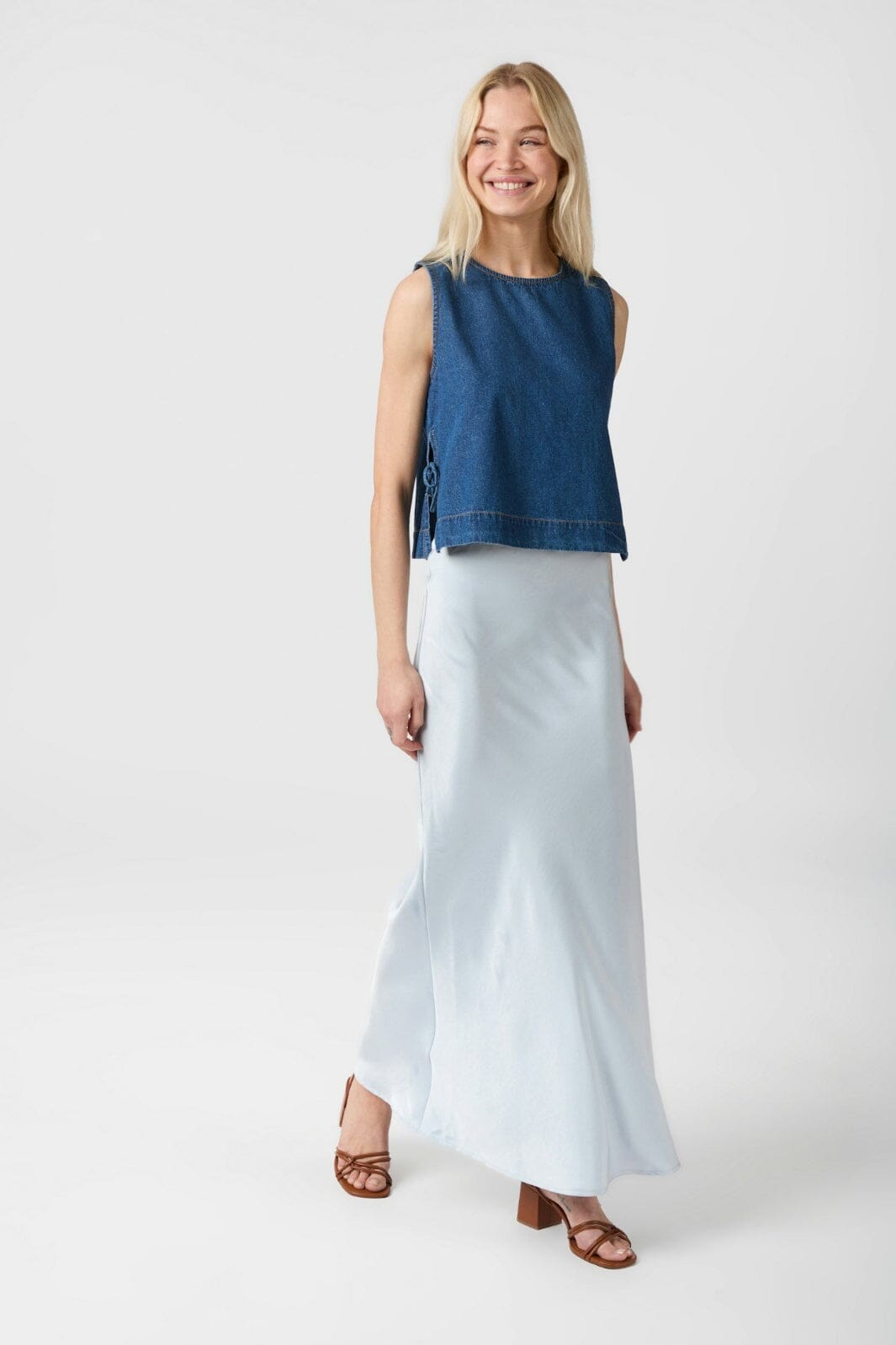 Forudbestilling - Neo Noir - Svetlana D Top 164328 - 140 - Blue