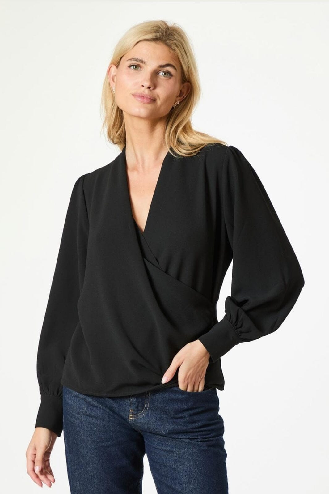 Forudbestilling - Neo Noir - Vildra Blouse - Black Skjorter