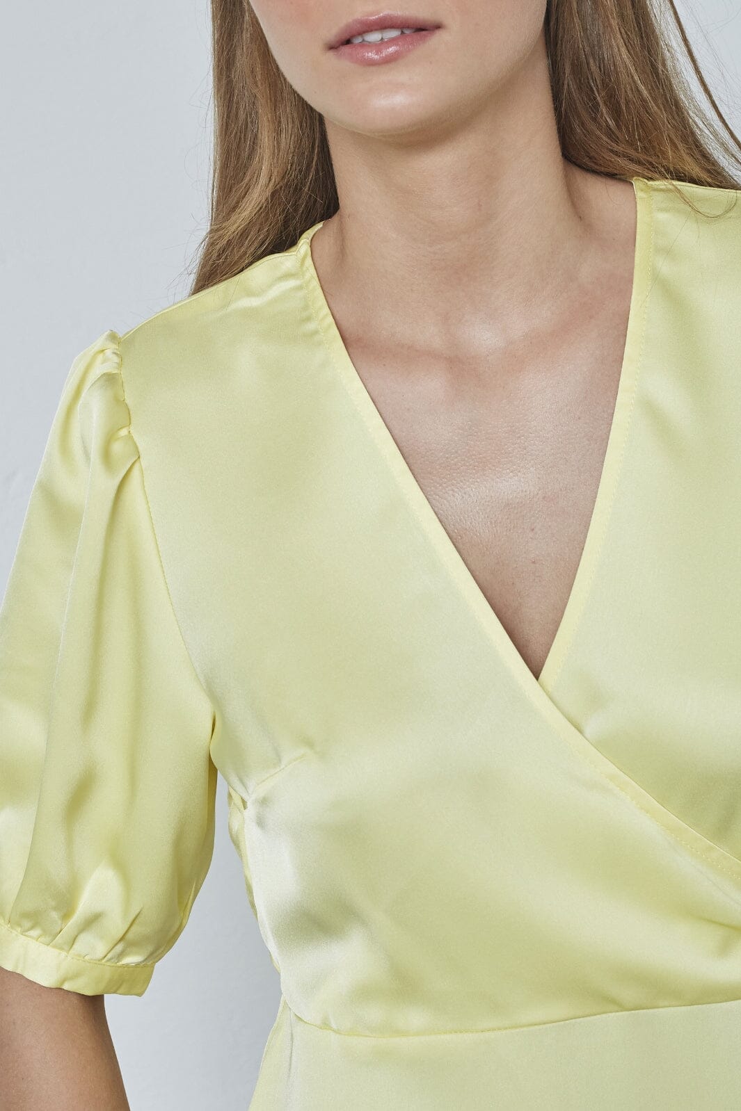 Sisters Point - Givea-Dr 19014 - 602 - Pale Banana