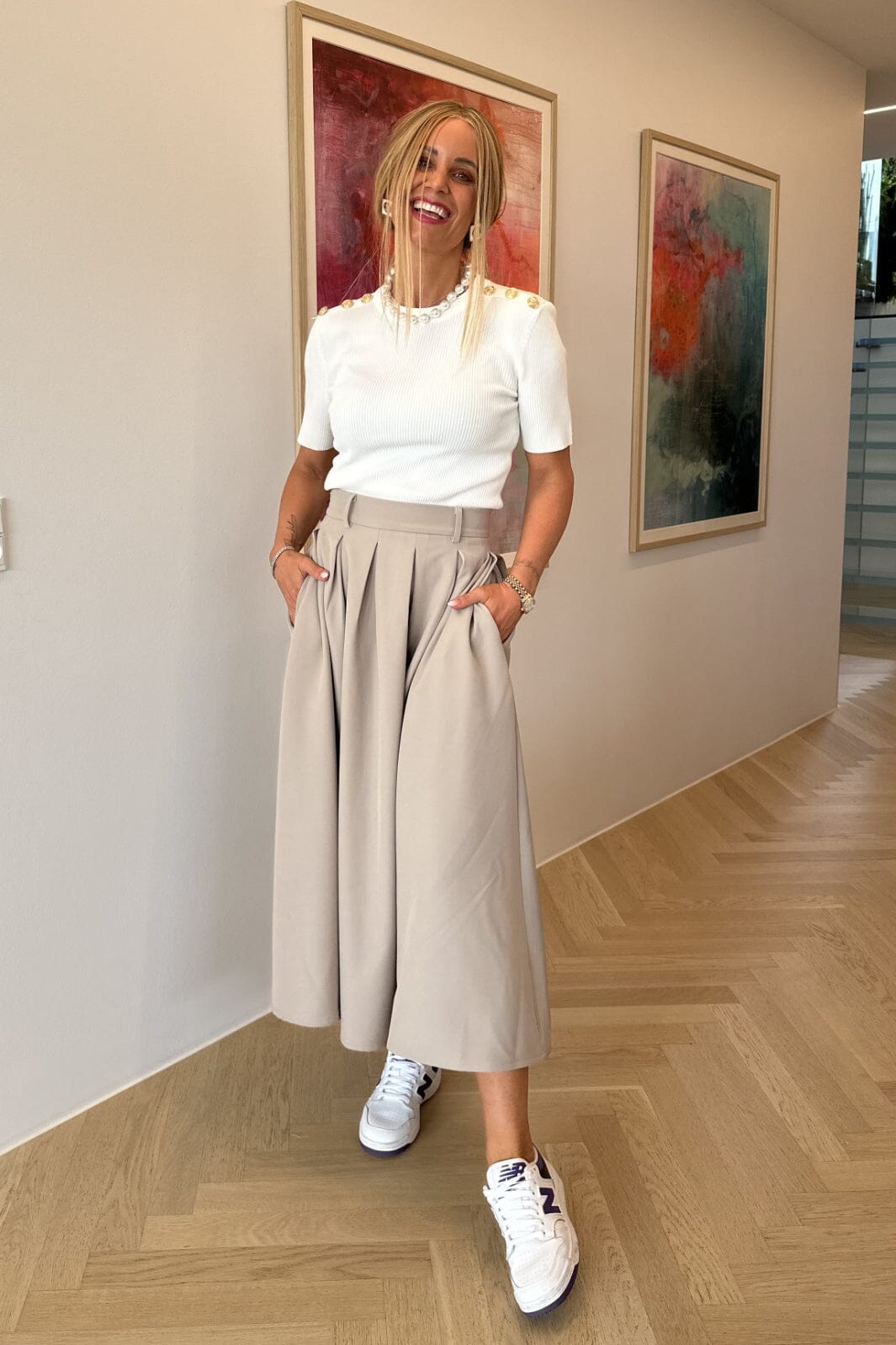 Forudbestilling - Valentin Studio - Pleated Skirt - Sand Nederdele