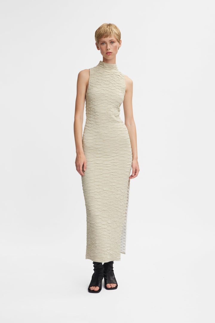Gestuz - PiccaGZ SL dress - Offwhite/gold Kjoler