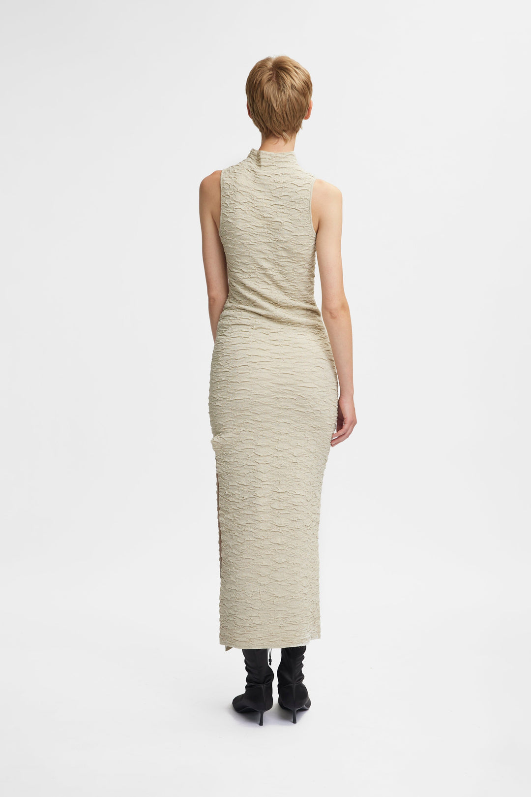 Gestuz - PiccaGZ SL dress - Offwhite/gold Kjoler