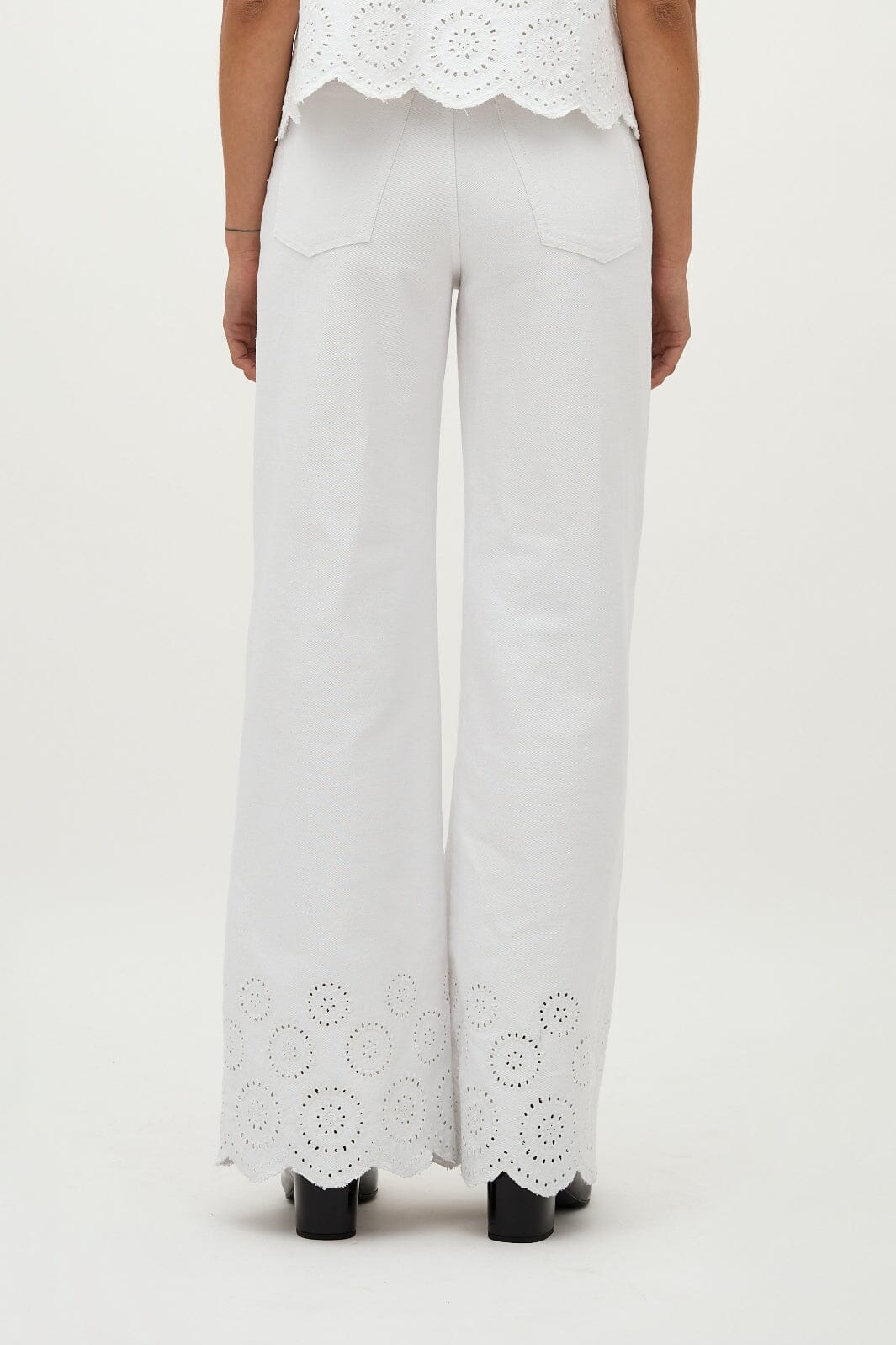 Global Funk - Amarillo Scallop-G - 800 White Jeans