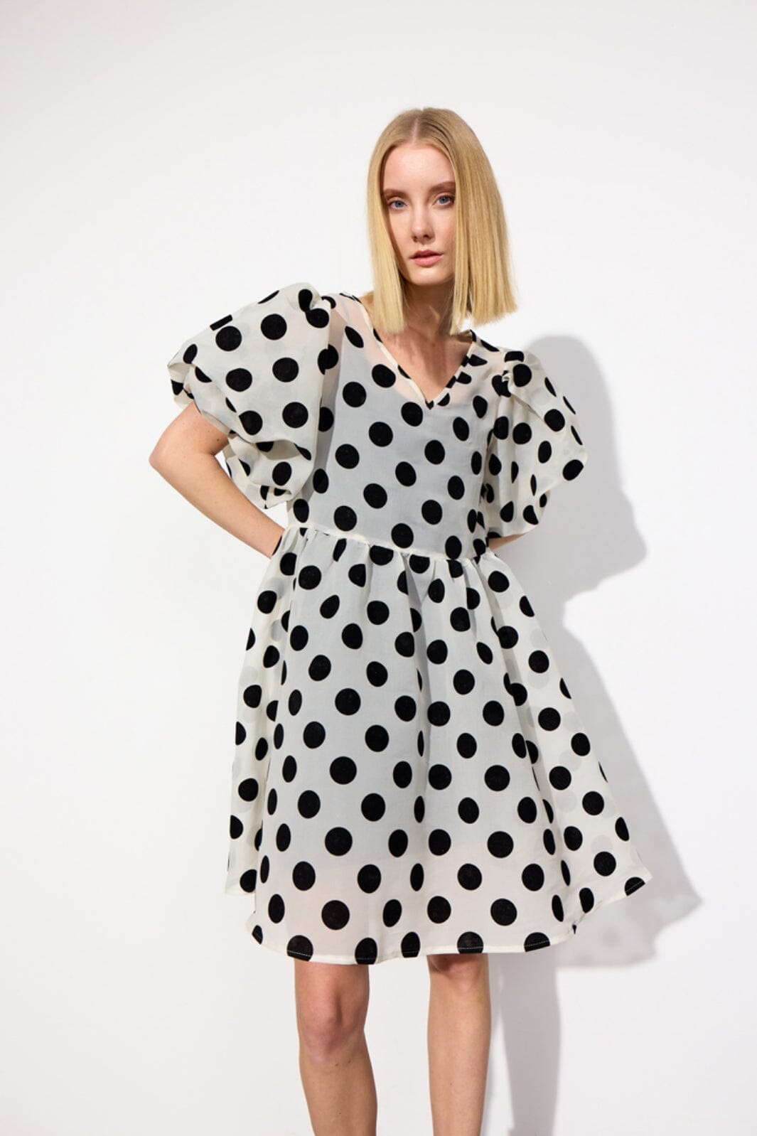Hunkøn - Bobby Dress 25637 - White W/ Dots
