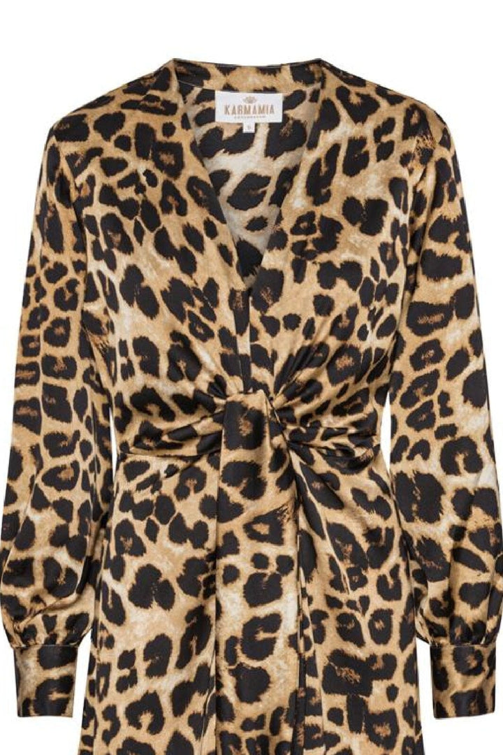 Karmamia - Blair Dress 2024 - Hammered Leopard Kjoler