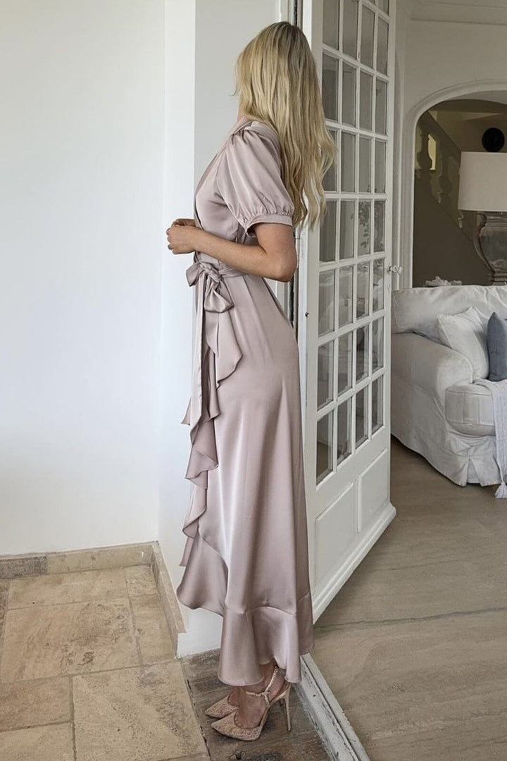 Karmamia - Iris Dress - Hammered Satin Blush Kjoler