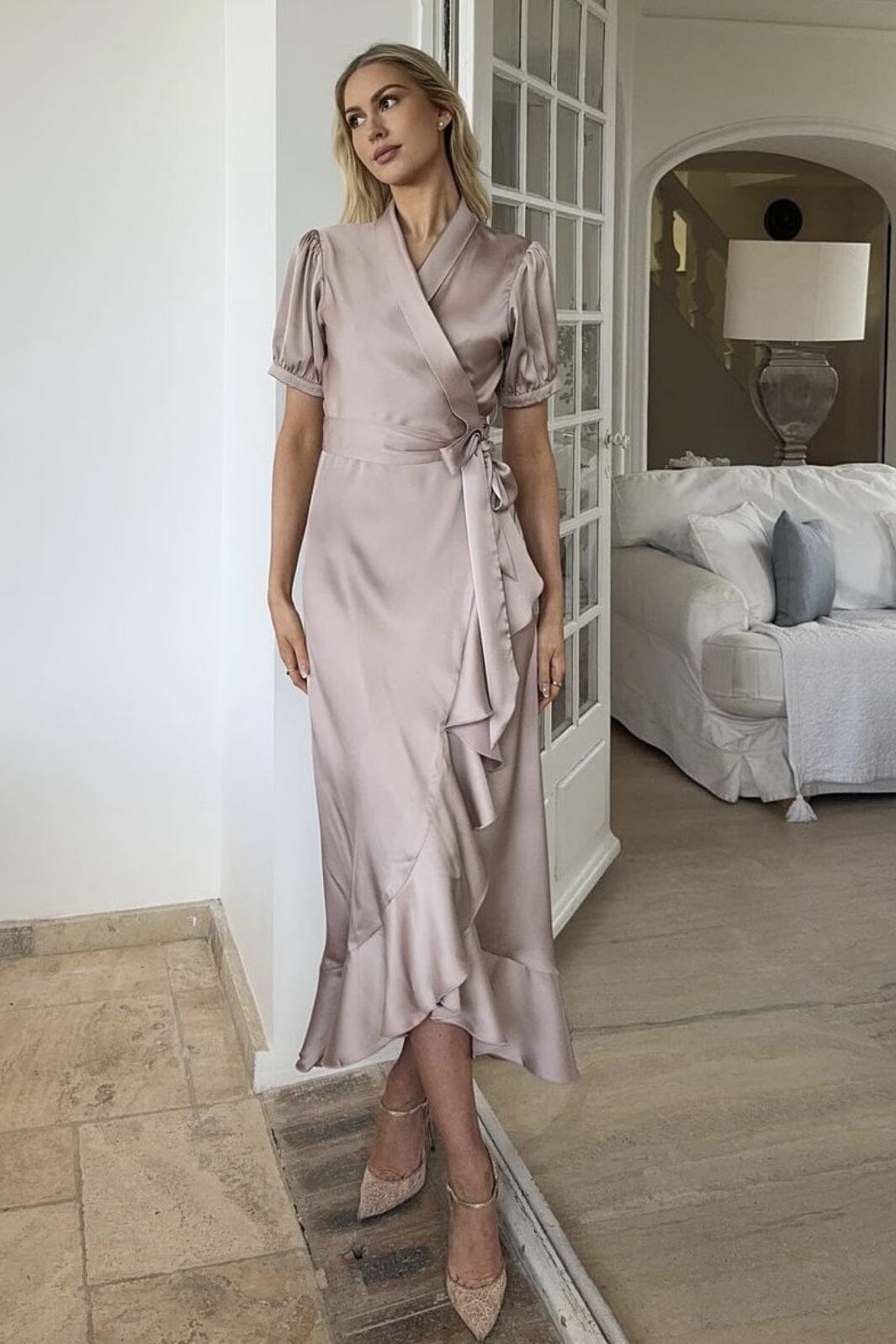 Karmamia - Iris Dress - Hammered Satin Blush Kjoler