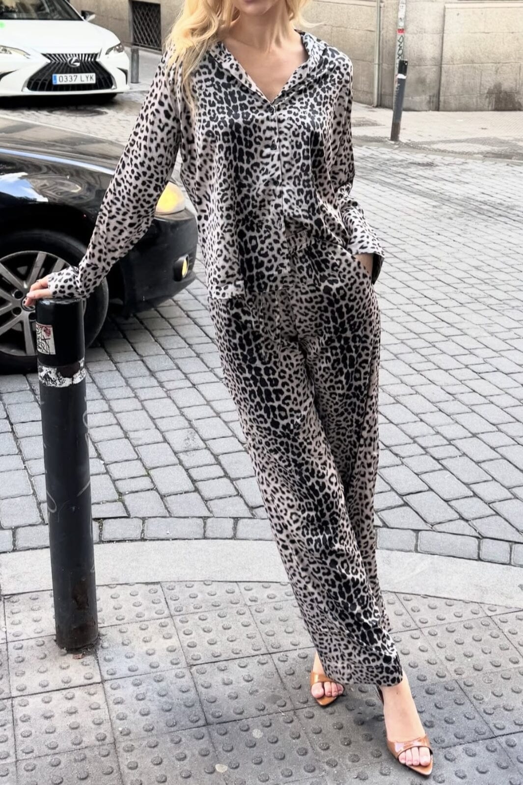 Karmamia - Joseph Shirt 2124 - Nude Leopard Skjorter