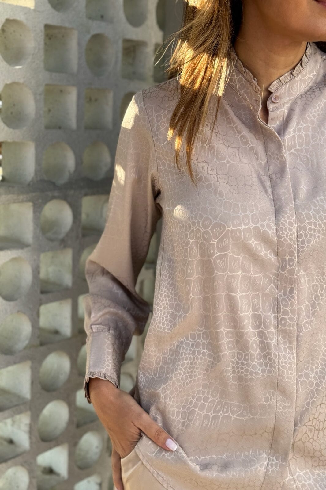 Karmamia - Trinity Shirt - Snake Jacquard Skjorter