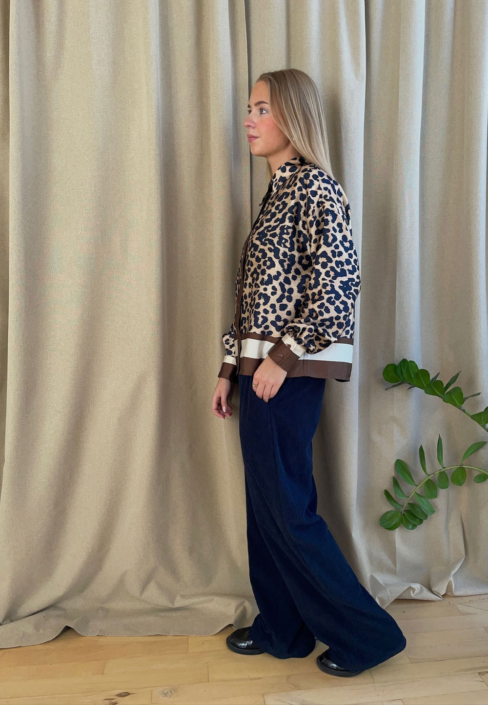 Love & Divine - Love1393 19098 - 211 - Brown Leo Skjorter