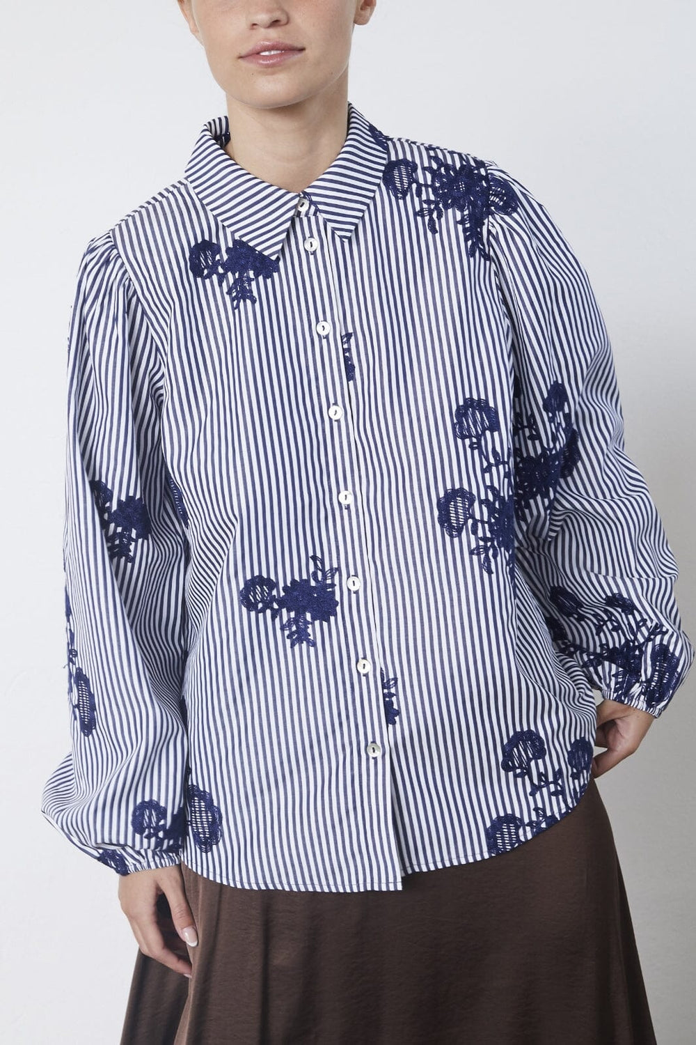 Love & Divine - Love1430 19213 - 830 - Blue Stripe