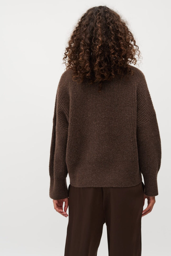 MbyM - Gillian 46326994 - T29 - Java