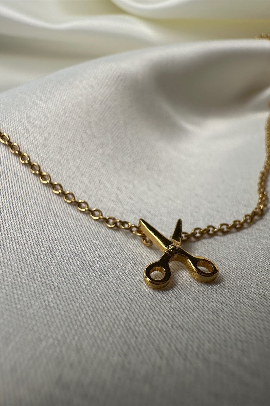 Mellow Moon - Happy Scissors Necklace - Forgyldt Halskæder