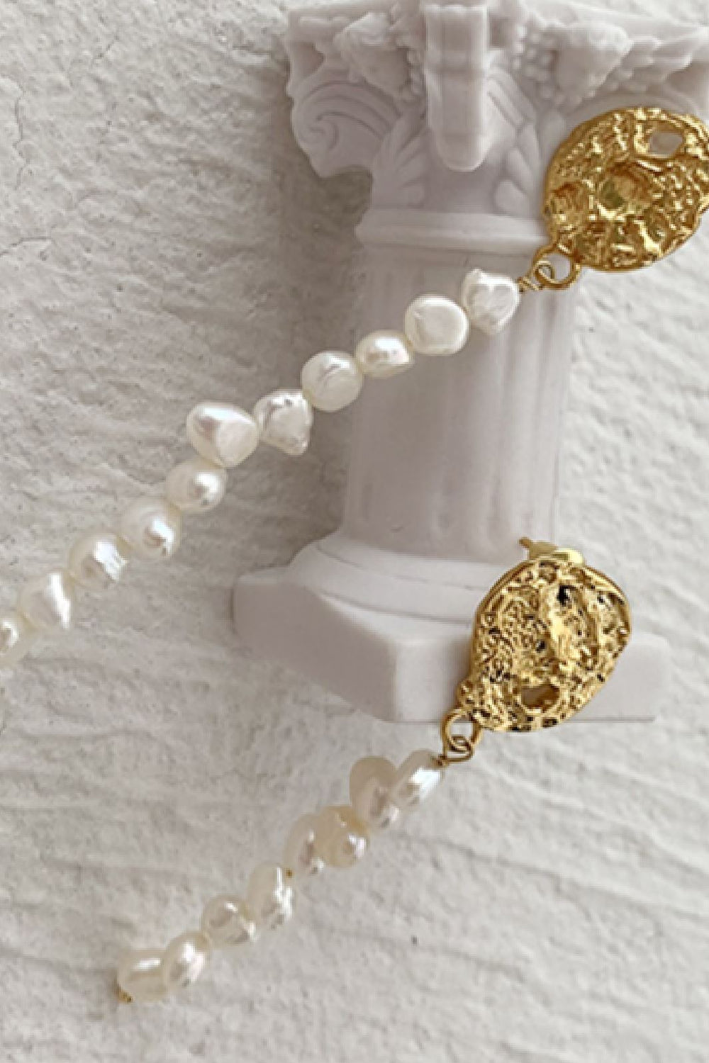 Mellow Moon - Pearl Little and Long - Forgyldt Øreringe