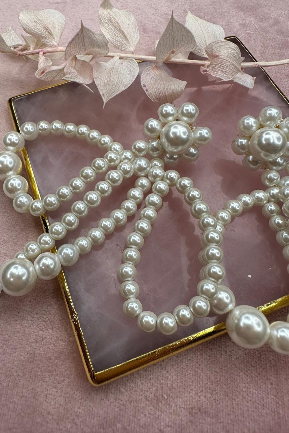 Mellow Moon - Sløjfe Ørering Med Perler Øreringe