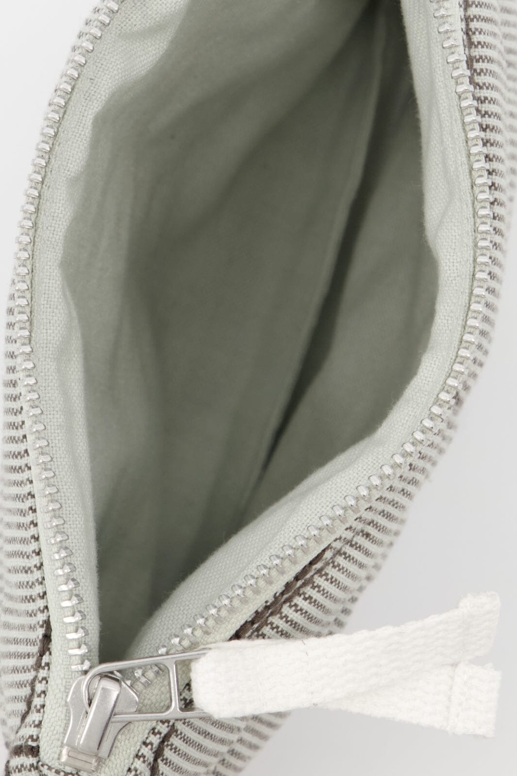 Meraki - Makeup pung, Mentha, Lys grå/armygrøn - l: 19 cm, w: 2,5 cm, h: 14 cm Toilettasker