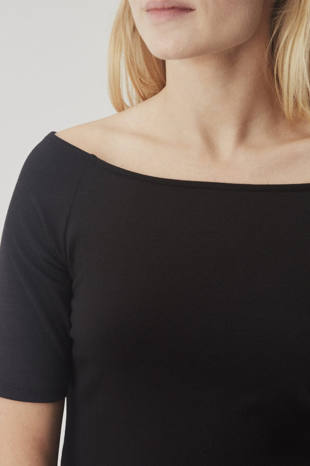 Modström - Tansy Top - 7090 Black Toppe