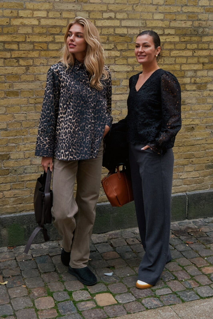 Neo Noir - Candice Embroidery Blouse 163848 - Black Bluser