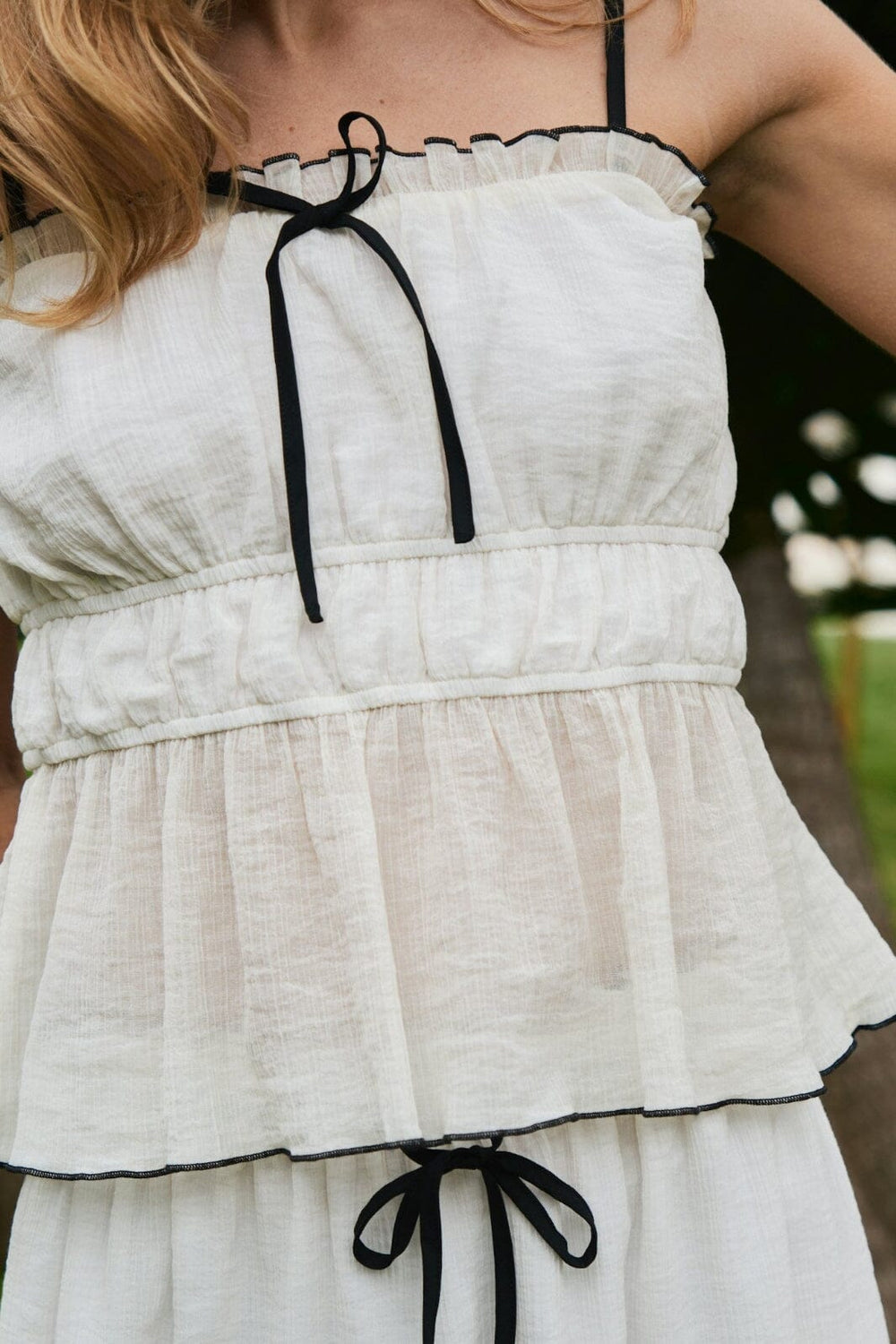 Neo Noir - Emberly Crepe Top 165824 - 122 - Creme