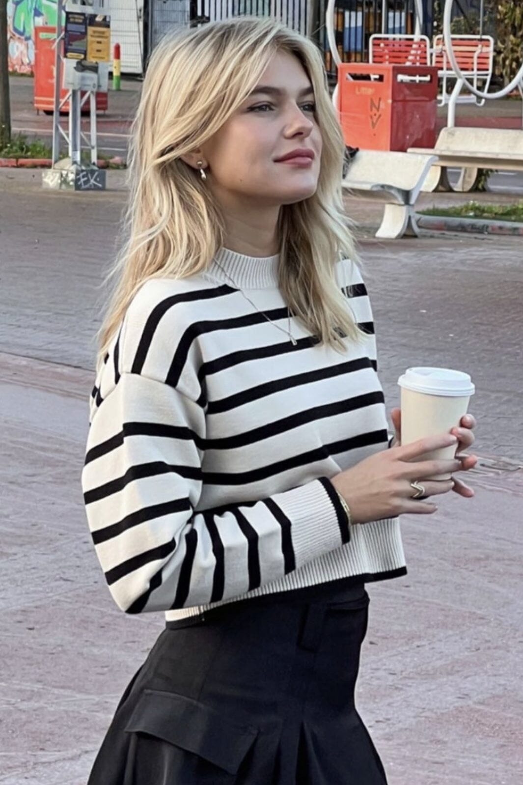 Neo Noir - Rebekka Stripe Knit blouse - Sand Strikbluser