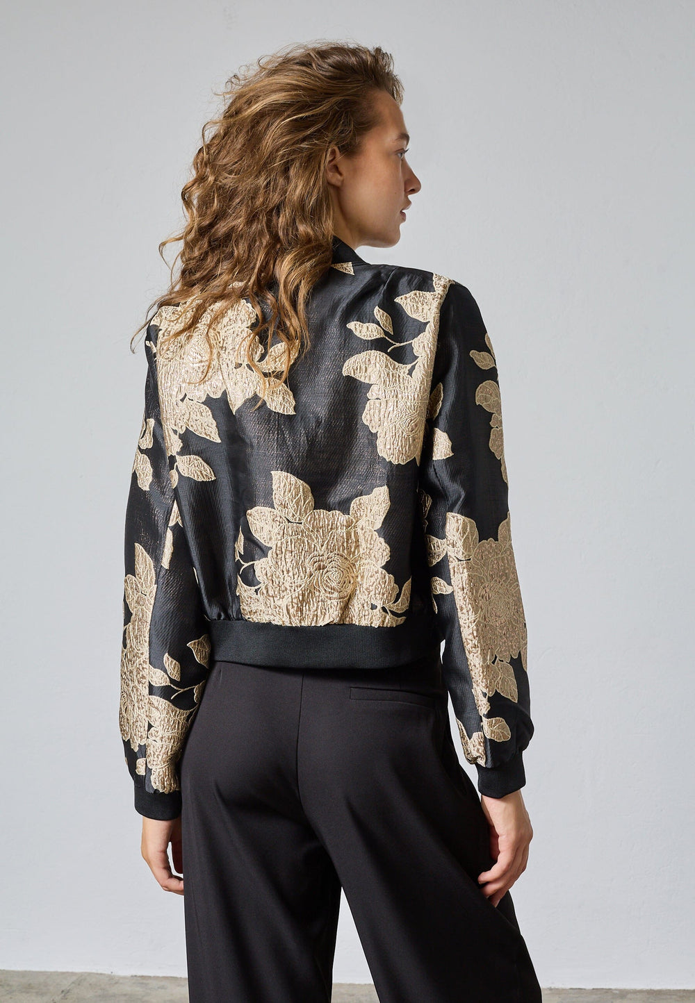 Sisters Point - Garwin-Ja22 19297 - 802 - Black/Gold Jakker