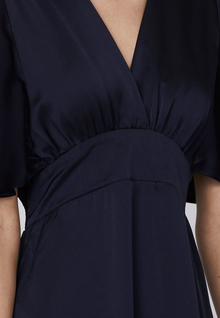 Sisters Point - Gisela-Dr - 440 Navy Kjoler