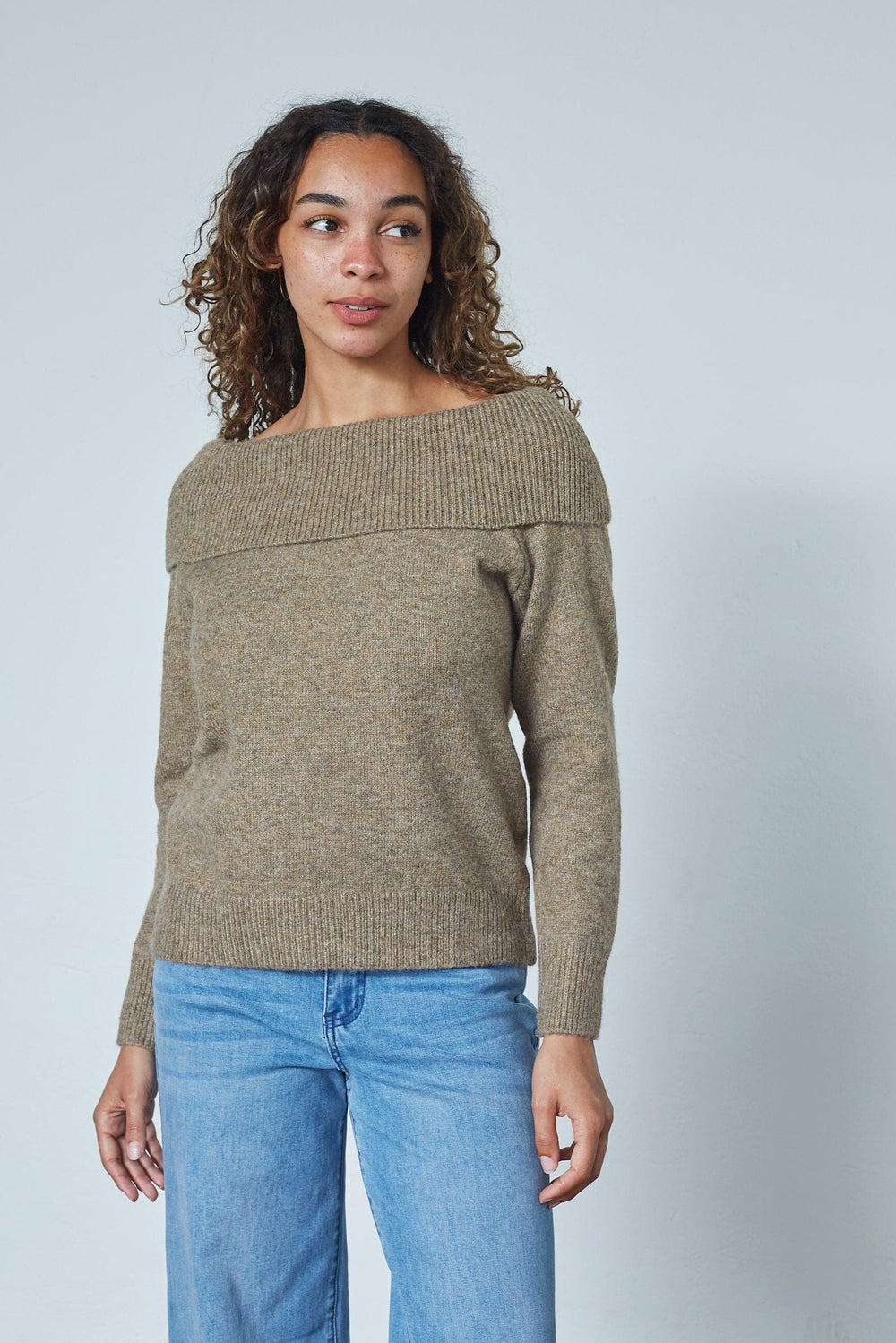 Sisters Point - Luca-Os 19074 - 205 - D. Sand Mel. Strikbluser