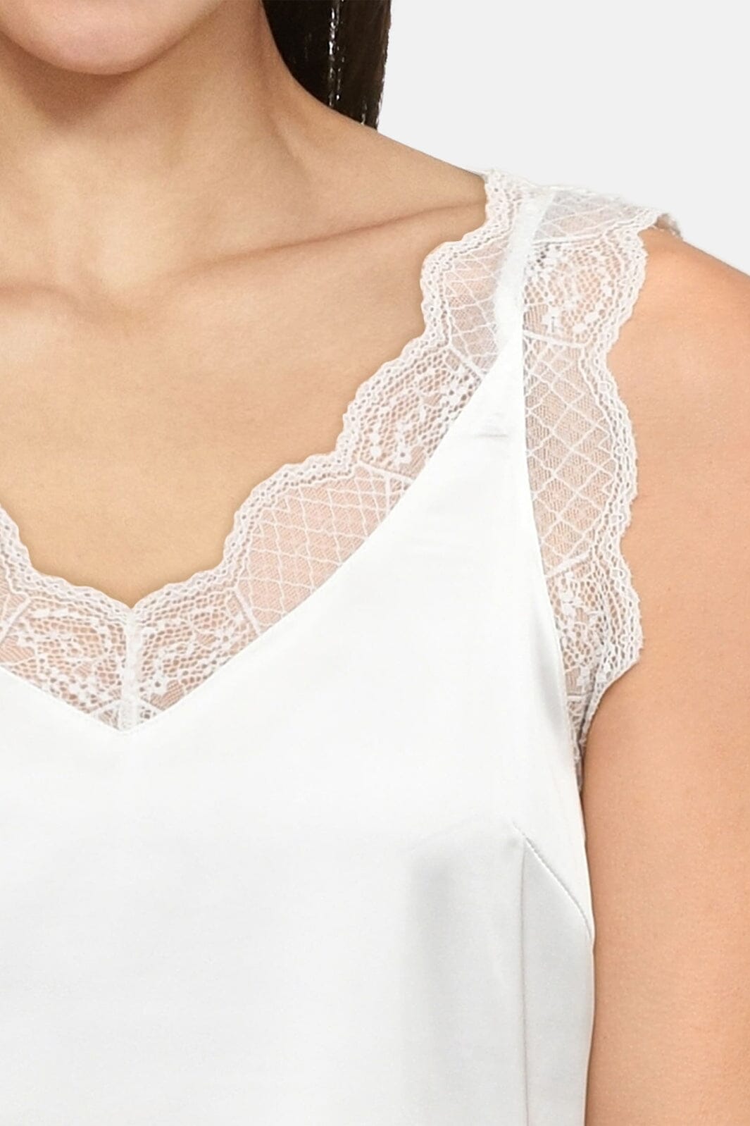 Sisters Point - Vara-Ta - 115 Cream Toppe