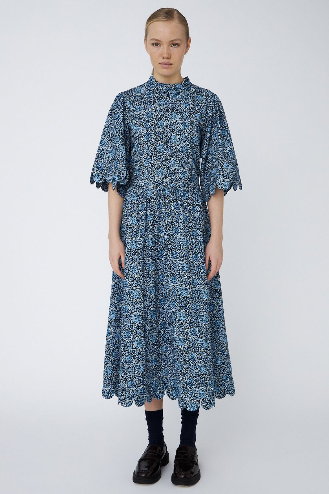 Stella Nova - All Over Printed Midi Dressse53-4250 - 423 Blue Flowers Kjoler