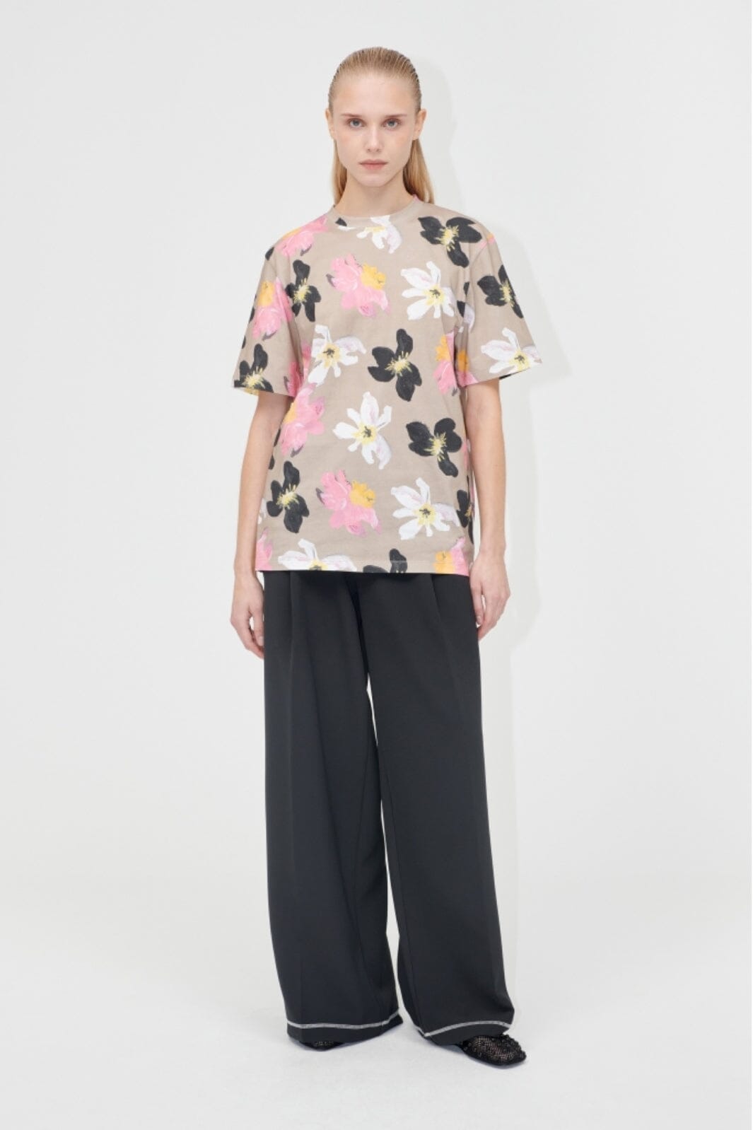 Stine Goya - 2243 Light Jersey, Short Sleeve T-shirtsg-pf25-t009-2243 - Wild Flowers